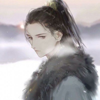 印度男子头插砍刀淡定玩手机